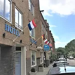 Flipper 2* Amsterdam