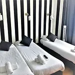 Flipper 2* Amsterdam