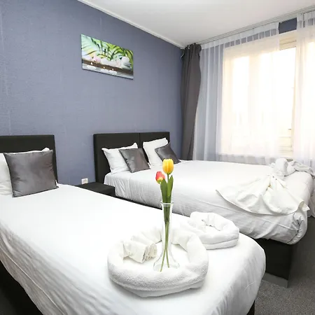 Hotell Flipper 2*