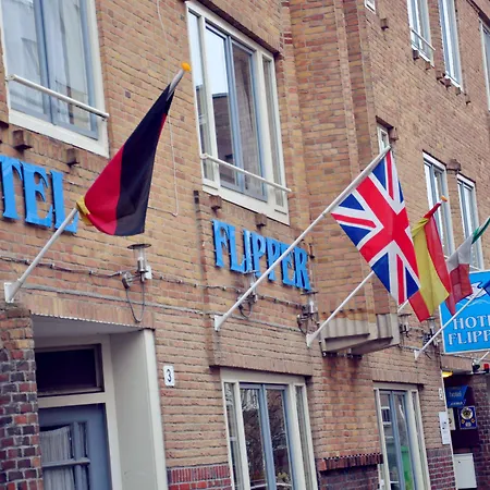 Flipper Hotell 2*