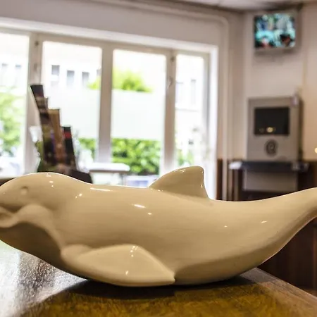 Flipper 2* Amsterdam