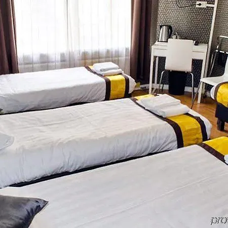 Flipper Hotell 2*