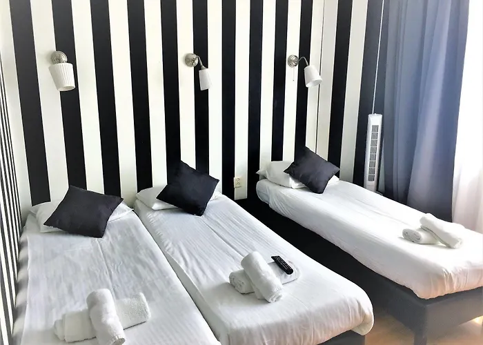 Flipper 2* Amsterdam